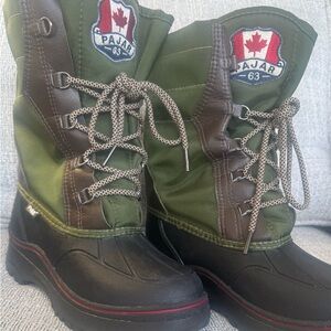 Pajar Green and Black Winter Boots Size 1 EU